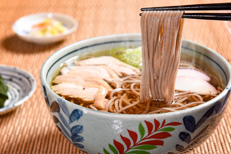 製麺所こだわり 山形の田舎そば「小沢部そば(乾麺)」 16束（32人前） 大沼製麺所 【 お取り寄せ 備蓄 小分け 個包装 常温 保存 便利 ご当地 グルメ 土産 特産 名物 蕎麦 東北 山形県 ざるそば もりそば かけそば 】　010-F-ON009 32人前