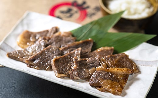 山形牛 ロース 味噌漬け 300g 《丼にもオススメ！ごはんに合う！白米が足りない！今夜はステーキ丼！オンザライス！》／ 牛肉 黒毛和牛 お取り寄せ 厳選 ステーキ 焼肉 焼き肉 国産 霜降り 冷凍 1枚 300グラム 高級 人気 東北 山形県寒河江市　026-D-YL021