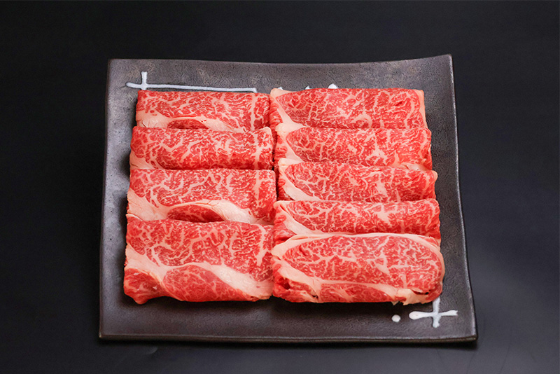 【45営業日以内配送】幸せを運ぶ牛《幸生牛》希少牛 肩ロースすき焼き用 1kg（500g×2パック） 039-D-YL036 1kg（500g×2パック）