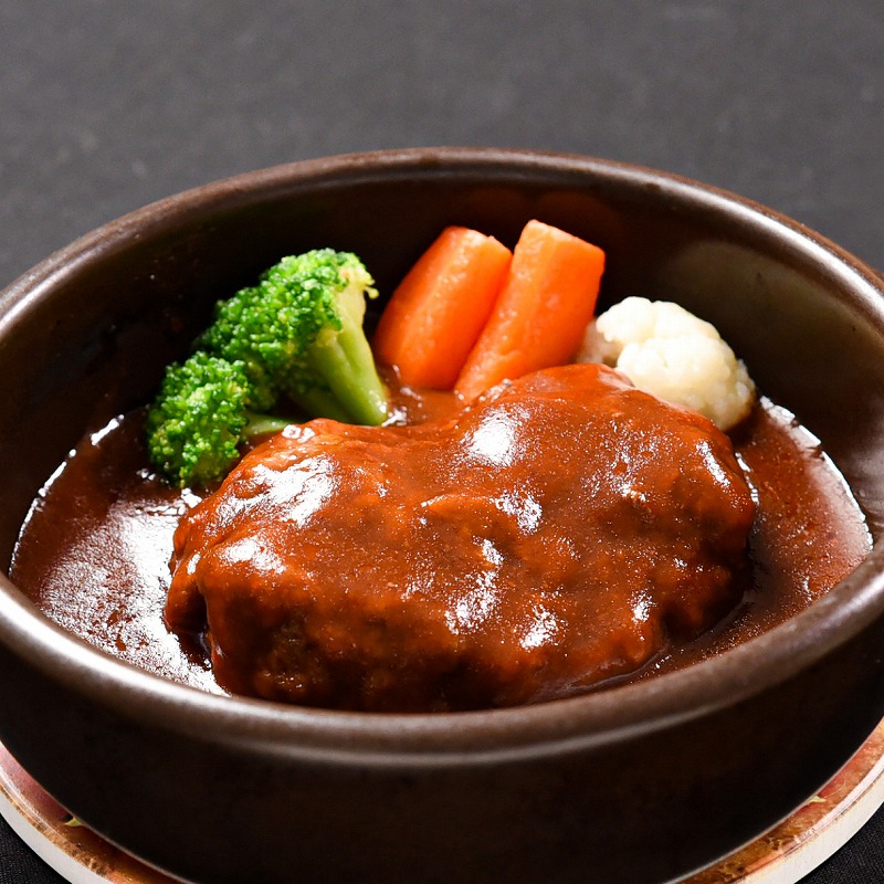 【45営業日以内配送】湯せんでOK ！ 黒毛和牛「山形牛」入りハンバーグ 880g（220g×4個） ＜デミグラス煮込みハンバーグ＞　010-D-YL050 4個（220g×4個）