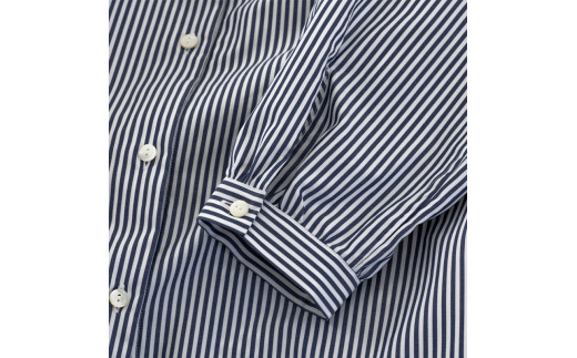 バンドカラーシャツ M-L 細めのバンドカラー シャツブラウス ／ バンドカラー ネイビー ストライプ シャツ ブラウス 長袖 アウター インナー MARUTA 春 夏 秋 冬 通年 シンプル 着回し 天然素材 ojohn 山形県寒河江市　068-H-OJ001 M～L
