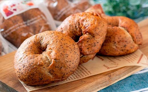 果樹園生まれの 「紅茶のベーグル」 おまかせ12個 『漆山果