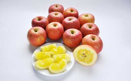 《2026年先行予約》山形県産 高徳 りんご 約2kg（6～12玉）2026年10月下旬頃から順次発送 くだもの 果物 フルーツ 秋果実 リンゴ 林檎 小玉 蜜 ギフト 化粧箱 産地直送 F4A-0348