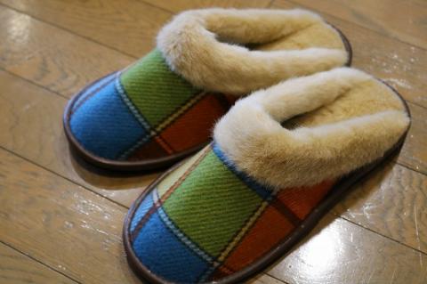 【Lサイズ・カラフル】ボア・ボアスリッパ 1足