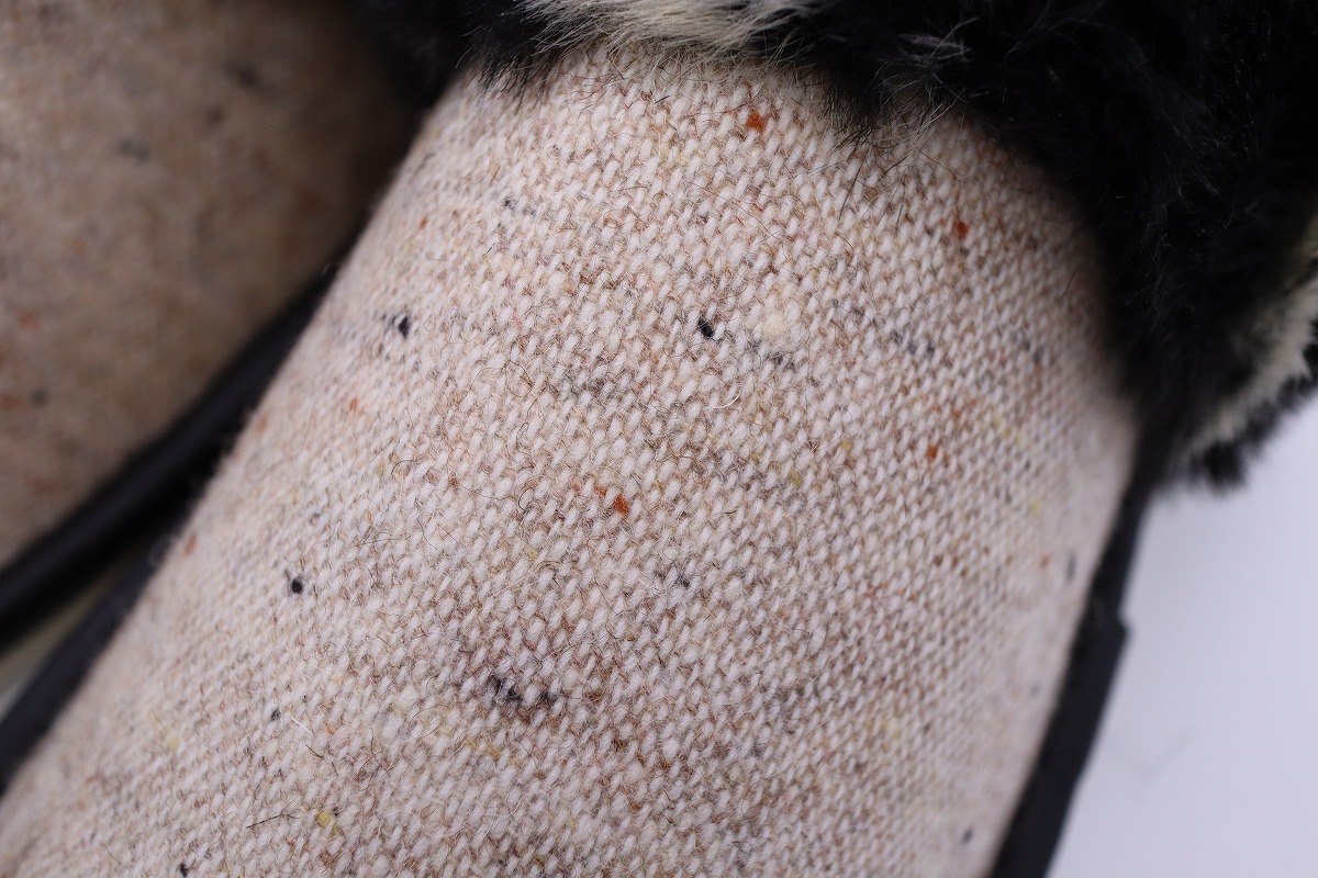 【Mサイズ・ブラック】ドットボア・ボアスリッパ 1足【数量限定】