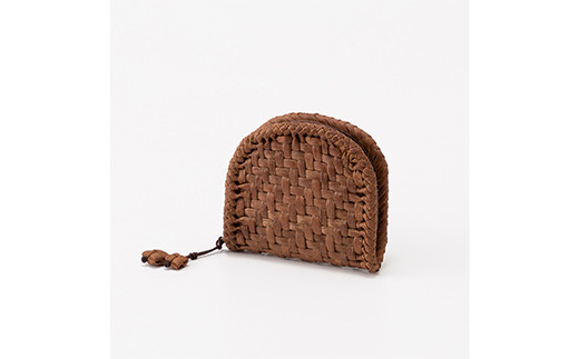 FYN9-837 ≪ご好評につき1年以上待ち≫ 山形県西川町 大井沢産 山ぶどうつる 小銭入れ（約縦 9cm×横 10cm×厚さ 3cm） 手作り 職人 やまぶどう 国産 月山 民芸品 伝統工芸品 山葡萄 蔓籠 山ぶどうつるかご コインケース