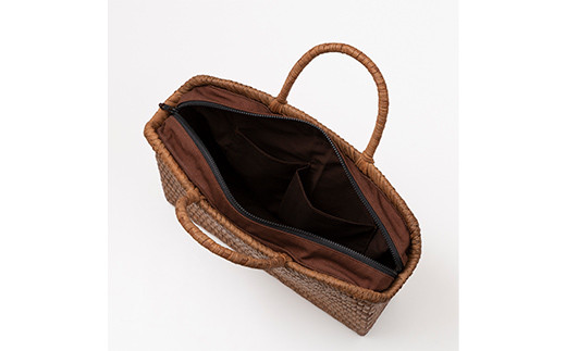 FYN9-833 ≪ご好評につき1年以上待ち≫ 山形県西川町 大井沢産 山葡萄籠 山ぶどうのつるカゴ ビジネスバック（約縦 27cm×横 36cm×まち 9cm 取っ手 12cm） 蔓籠 手作り 職人 やまぶどう 国産 月山 民芸品 伝統工芸品