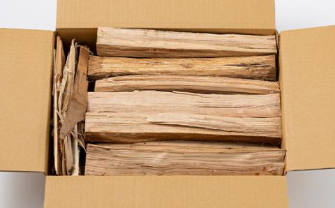 FYN9-539 大人の火遊びセット 薪 約4kg (ナラ 楢 100％) キャンプ アウトドア 乾燥薪 焚火 ソロキャンプ