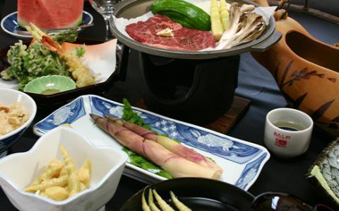 FYN9-653 山形県 西川町 月山志津 温泉 旅館 かしわや 宿泊ご利用券5,000円