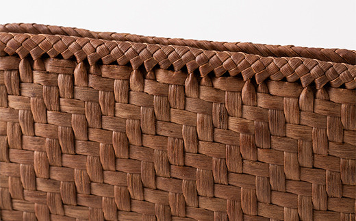 FYN9-836 ≪ご好評につき1年以上待ち≫ 山形県西川町 大井沢産 山ぶどうつる 長財布（約縦 10cm×横21cm×厚さ 3cm） 手作り 職人 やまぶどう 国産 月山 民芸品 伝統工芸品 山葡萄 蔓籠 山ぶどうつるかご