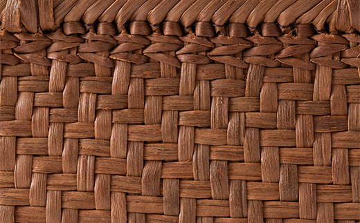 FYN9-838 ≪ご好評につき1年以上待ち≫ 山形県西川町 大井沢産 山葡萄籠 山ぶどうのつるカゴ バック大 内布付 （約縦 23cm×横 33cm×まち 10cm 取っ手 13cm）蔓籠 手作り 職人 やまぶどう 国産 月山 民芸品 伝統工芸品