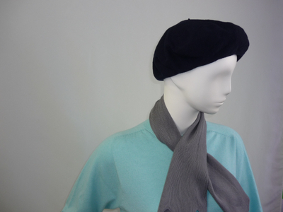 魔法のベレー帽アラシャンカシミヤ100%【ダークネイビー】