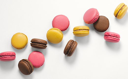 AndMERCI アンドメルシィ マカロン 1ケース 山形県 大石田町 ギフト スイーツ チョコレート 焼き菓子 贈答用 am-swmrx1 1ケース（6種×1箱）