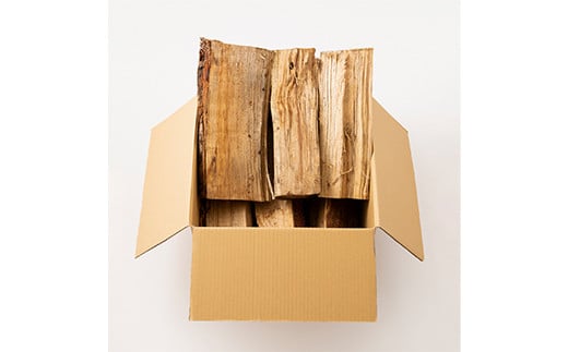 金山町産 乾燥楢薪 20kg【乾燥期間：半年～1年】 広葉樹 薪ストーブ キャンプ アウトドア 焚火 焚き火 暖炉 薪風呂 F4B-0621