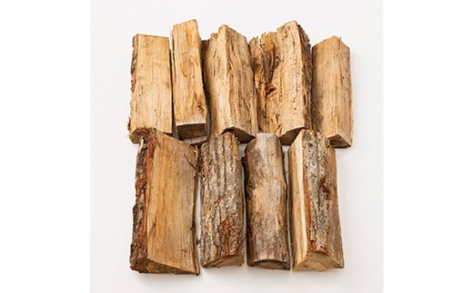 金山町産 乾燥楢薪 100kg（20kg×5箱）【乾燥期間：半年～1年】 広葉樹 薪ストーブ キャンプ アウトドア 焚火 焚き火 暖炉 薪風呂 F4B-0622