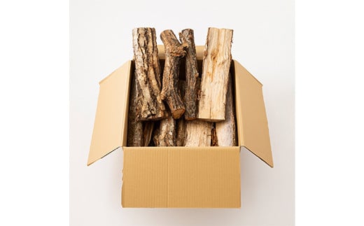 金山町産 乾燥楢薪（小割り） 20kg【乾燥期間：半年～1年】 広葉樹 薪ストーブ キャンプ アウトドア 焚火 焚き火 暖炉 薪風呂 F4B-0461