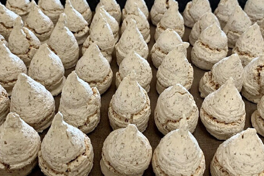 マカロン ココナッツ マカロン 80g 2袋 （たかはたまかろん） [大丸屋菓子舗 山形県 高畠町 tk06bjw160001] 菓子 お菓子 おかし まかろん 洋菓子