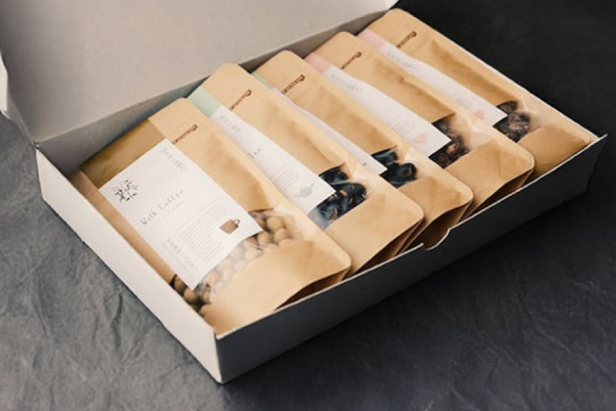 豆菓子 黒豆 塩味 2袋 赤大豆 砂糖がけ 2袋 白大豆 黒糖がけ 1袋 計5袋 [萩原農園 山形県 高畠町 tk06ayt110000] お菓子 和菓子 大豆 砂糖 個包装 豆 おつまみ つまみ 小分け