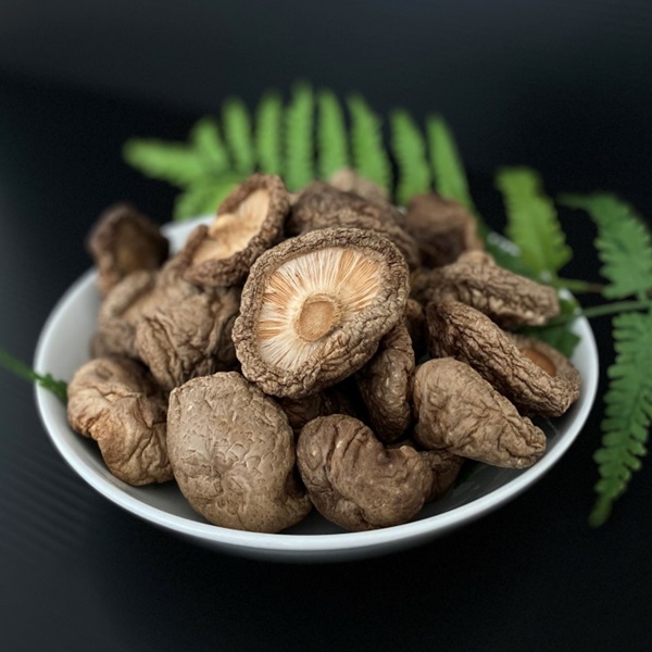 グリーンファーム小野寺の乾燥椎茸　80g×2袋(GF小野寺)