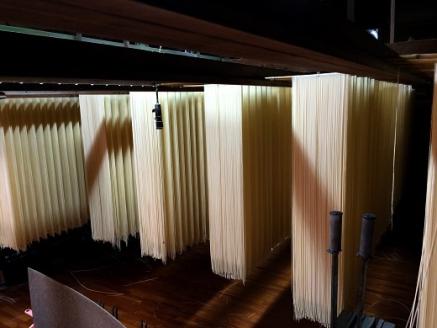 丸喜製麺所直送　名物のむぎきりと自然乾燥熟成麺セット(丸喜製麺所)