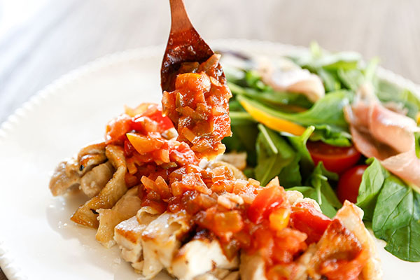 庄内産 ベビーリーフミックス 50g×5袋と国内加工サルサソースセット 土耕栽培 サラダ スムージー 若葉 野菜 生野菜 新鮮 山形県 冷蔵 50g×5袋 サルサソースセット