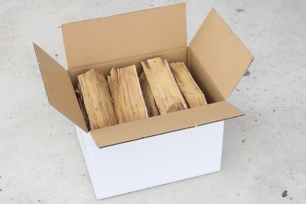 庄内産 乾燥薪 15kg×2箱 30kg ストーブ 暖炉 キャンプ 焚火に SDGs