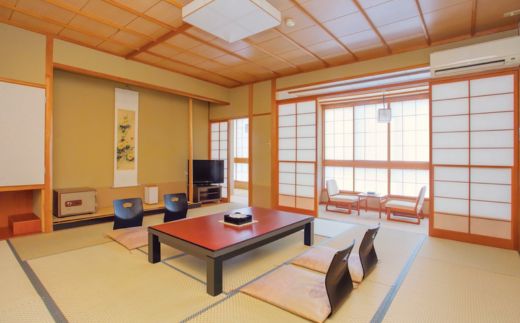 No.3070 飯坂温泉 くつろぎの宿 華滝　宿泊割引券 5000円分