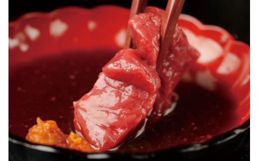 [日本三大馬刺し 会津] 会津ブランド馬刺しセット シンタマ(もも) ｜会津若松 特産 名物 馬肉 国産 馬 肉刺し 馬刺身 旨辛みそ 馬刺ししょうゆ タレ付 本場 ギフト 贈答用 ブロック 冷蔵 [0456]