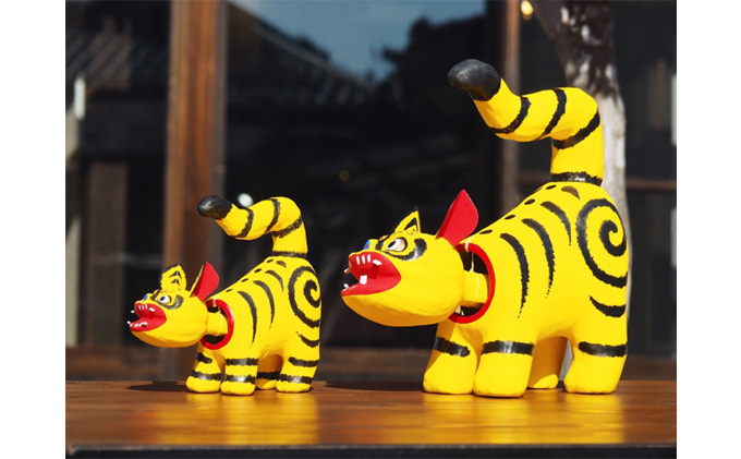 【ふるさと納税】首振りとら Mサイズ 黄色 伝統工芸品 張り子 干支 寅年 手づくり 縁起物 魔除け おしゃれ  置物 インテリア おもちゃ