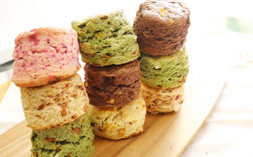 国産ドライフルーツが入ったカラフルスコーンの詰め合わ