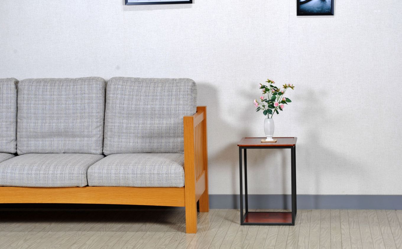 〈創業明治2 年、田中家具謹製〉けやきのサイドテーブル 2 段 #1【田中家具】