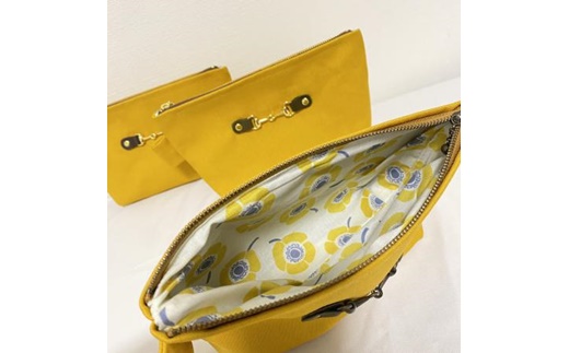 舟形ポーチ KARASHI【3801801】