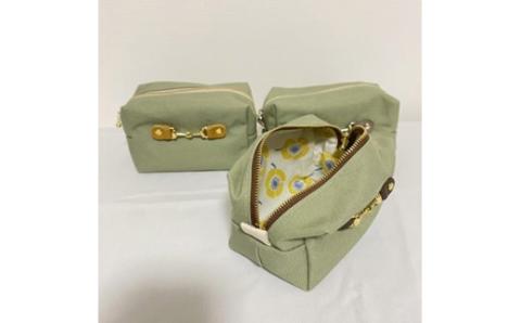 スクエアポーチ MG【3802001】