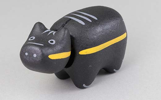 【縁起置物】限定品 くじらべこ（1号サイズ） F4D-1041