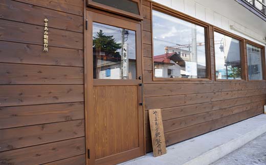 ZICA（じか） 猪の革を使ったトートバック「土」（小）ナチュラル F4D-1063