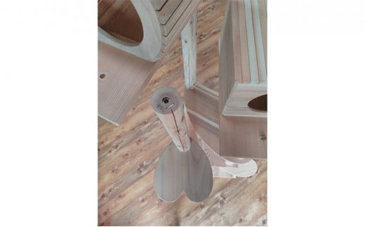 木のキャットタワー「猫まみれツリーハウス」