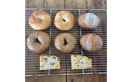 おすすめのパン お楽しみセット 8個セット (プレーン・コーヒーモカ・クルミ・フォカッチャ 各2個) パン ベーグル 福島県 矢吹町 F6U-270