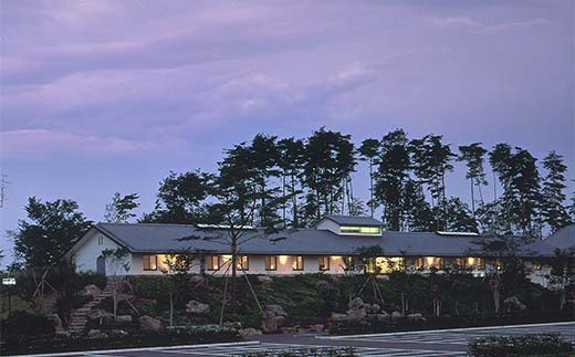 矢吹ゴルフ倶楽部 ゴルフ宿泊パック 土日祝利用ペア券 F6U-268