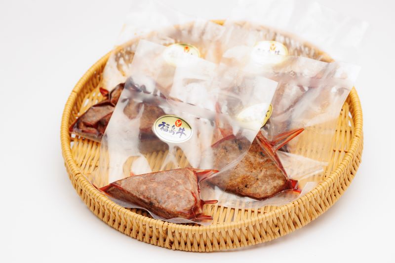 福島牛 牛のたたき 牛ランプ 赤ランプ 赤身 ブロック 約600g【牛ランプ　赤ランプ　肉　牛　牛肉 　たたき、新鮮　お肉　お盆　敬老の日　正月　クリスマス　誕生日　おつまみ　おかず　簡単　家庭料理　料理　調理　レシピ　おすすめ　調味料　贈り物　ギフト】