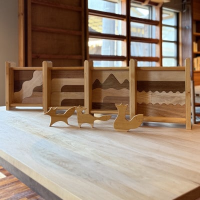 四匹の狐の物語を飾る-民話をモチーフにした飾り台作りワークショップ(4名様)