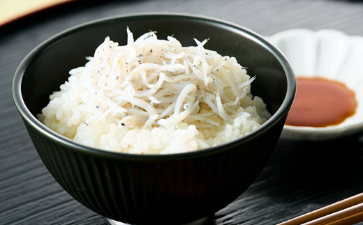 極鮮 茨城・鹿島灘 常陸乃国しらす「釜揚げしらす」 660g(330g×2箱) 冷凍便【配送不可地域：離島・沖縄県】