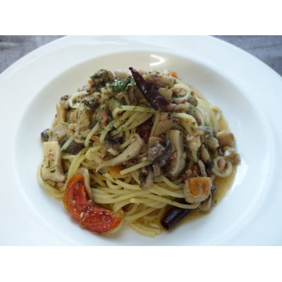 グルービーのパスタ＆ドレッシング・グルメAセット【パスタ3食+ドレッシング1本(にんじん)】【配送不可地域：離島・沖縄県】