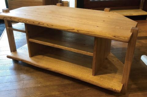 BV-47　【頑固おやじ】栗の木のコーナーＴＶ台