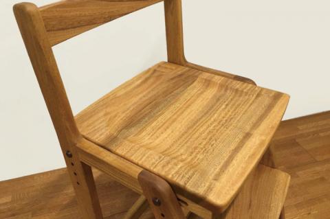 【頑固おやじ】楠の木の学習椅子【学習椅子 学習机 家具 椅子 オイル仕上げ 水戸市 茨城県】（BV-151）