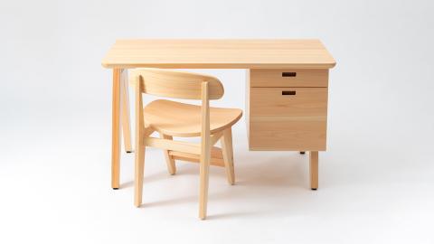 【八木沢木工】ヒノキのスタディデスク 引き出し付き ※離島への配送不可（北海道、沖縄本島は配送可）【木製家具 檜 ひのき 天然木 ナチュラル 木の温もり 木目 子ども  こども 子ども部屋 学習机  机  リモート おうち時間】（BR-103）