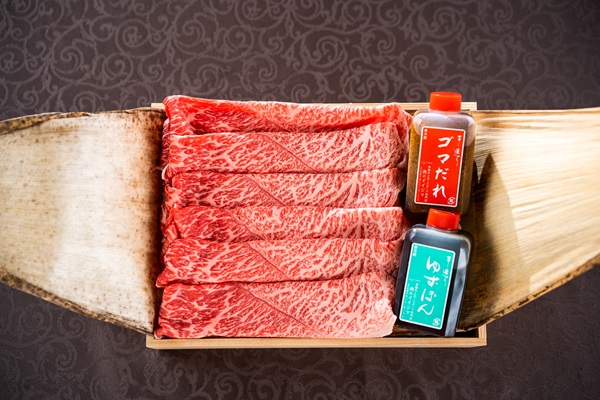 肉 常陸牛 しゃぶしゃぶ 霜降りもも 400g＜木箱入り・特製タレ付き＞ A5 A4等級 お歳暮 プレゼント 誕生日 お礼 内祝い 出産 結婚 記念日 ギフト対応 【肉のイイジマ】茨城県 水戸市（DU-64）