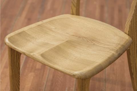 【頑固おやじ】栗の木のダイニングチェアー【家具 椅子 木製 食卓椅子 栗の木 無垢材 オイル仕上げ 水戸市 茨城県】（BV-140）