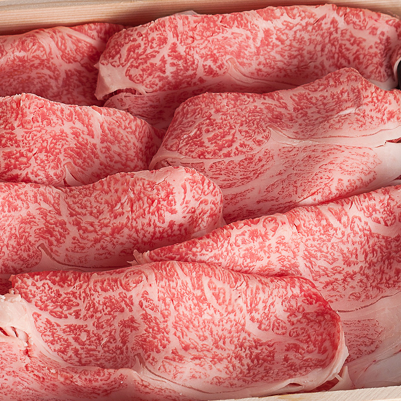 常陸牛A5 リブロースすき焼き 550g＜木箱入り・特製タレ付き＞ お歳暮 プレセント お礼 内祝い 出産 結婚 黒毛和牛 箱入り ギフト対応 【肉のイイジマ】 茨城県 水戸市（DU-42）