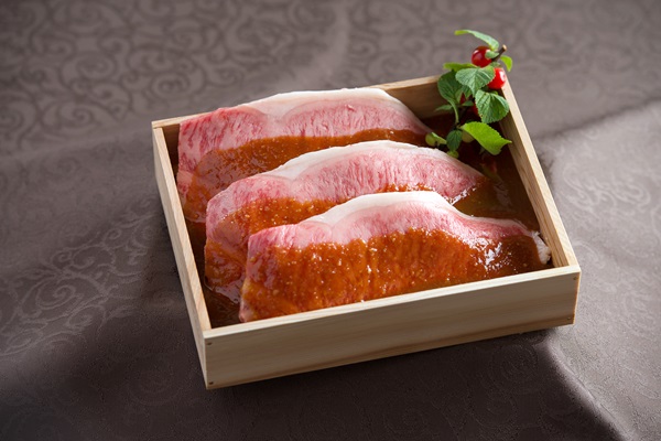 肉 特製みそ漬け 常陸牛 極上 サーロイン 3枚＜木箱入り＞ 黒毛和牛 お歳暮 プレゼント 誕生日 お礼 内祝い お祝い 結婚 出産 記念日 ギフト対応 【肉のイイジマ】 茨城県 水戸市（DU-65）