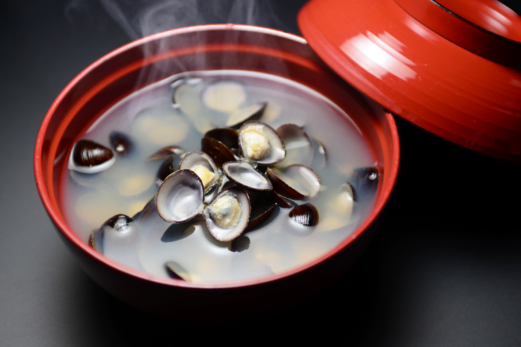 活しじみ 中玉 1kg（500ｇ×2）涸沼川 う女川【シジミ オルニチン ミネラル ビタミンB12 出汁 肝臓 味噌汁 スープ 茨城県 水戸市】（IX-108）